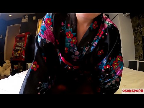❤️ Mladé cosplay dievča miluje sex až do orgazmu so squirtom v koníčku a fajkou. Ázijské dievča s chlpatou kundičkou a krásnymi prsiami v tradičnom japonskom kostýme v amatérskom videu, ktoré ukazuje masturbáciu so šukacími hračkami. Sakura 3 OSAKAPORN. ❤️ Krásne porno na nás ❌️❤